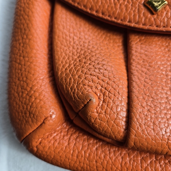 MCM Vibrant Orange Shoulder Bag with Gold Chain - Picture 6 of 15